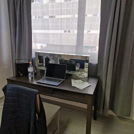 Appartamento Romantic With Free Parking In